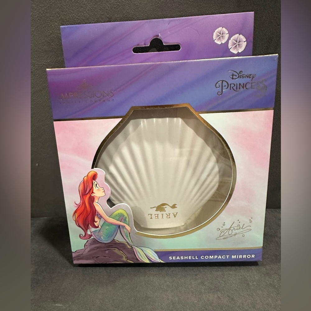Impressions Vanity Disney Princess Ariel Seashell Compact Mirror New in Box